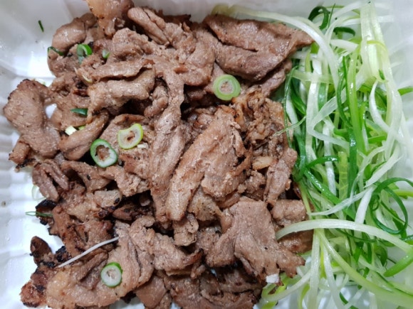 석쇠품은도니 이미지