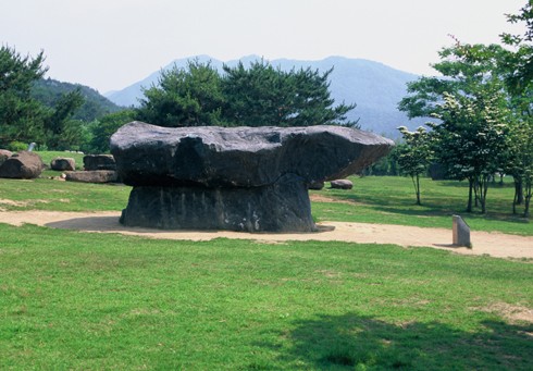 고인돌상조 이미지