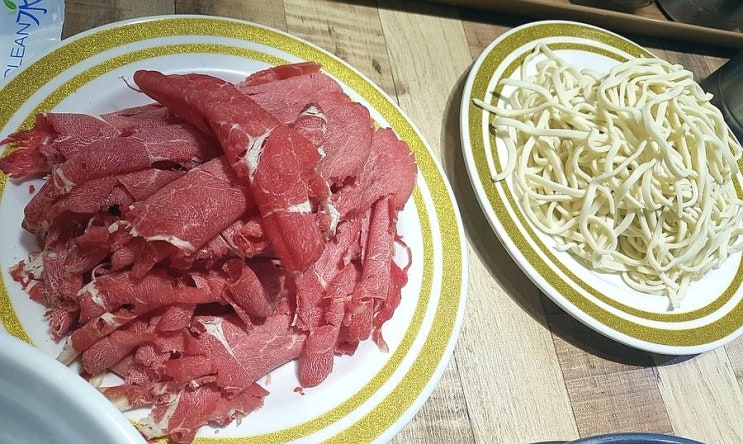 큰언니네칼국수 이미지