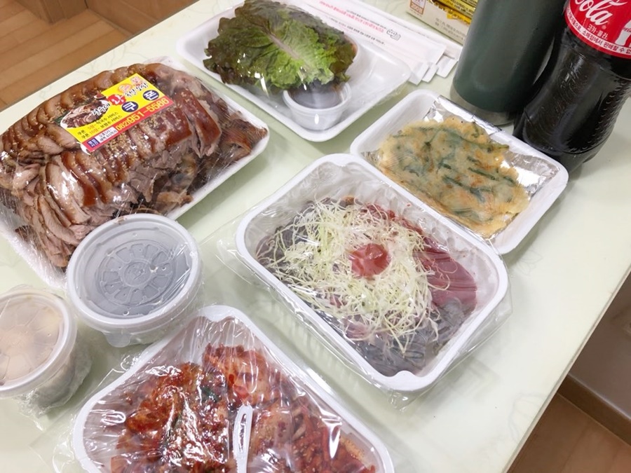 철수네왕족발 이미지