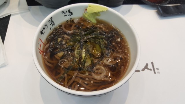 스시앤스시 이미지