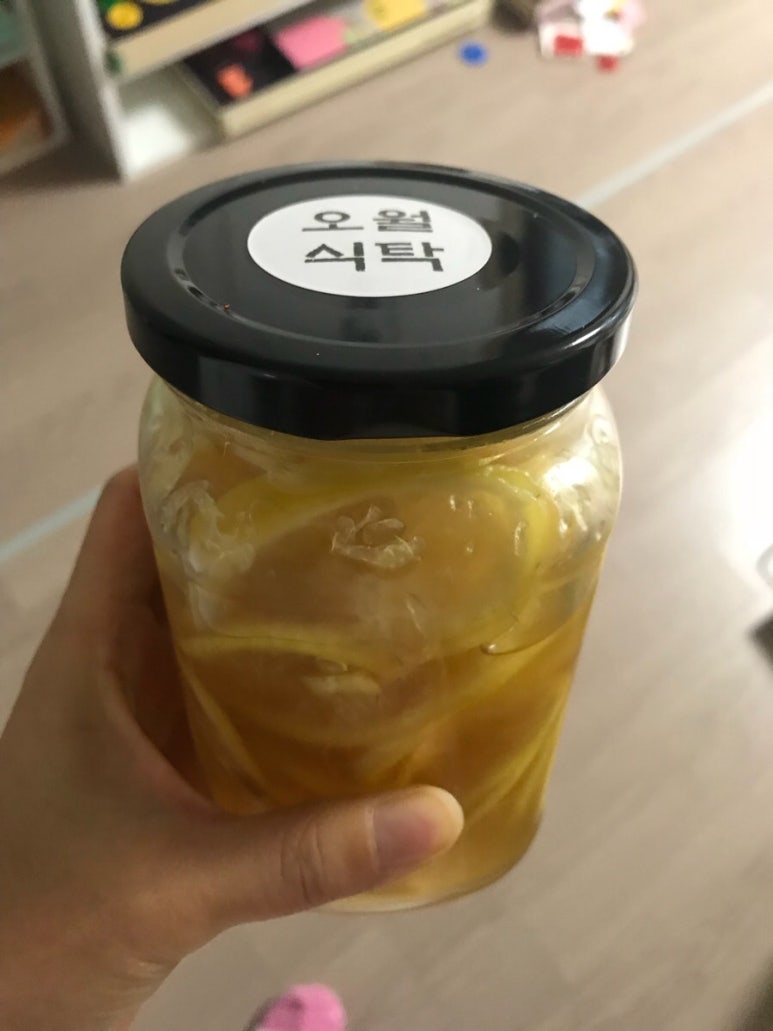 오월식탁 이미지