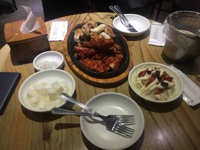 둥지숯불바베큐 이미지
