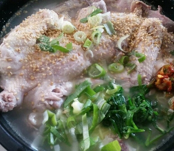 닭한마리국밥 이미지