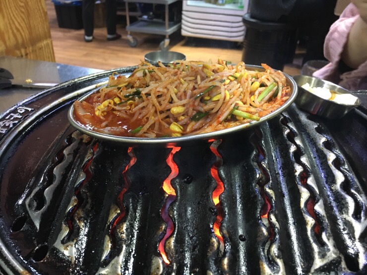 황제목살참숯구이 이미지