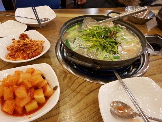 종합운동장 정문 앞 이미지