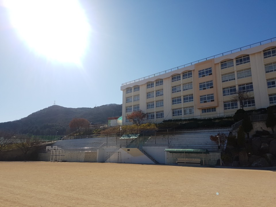 초장중학교 이미지