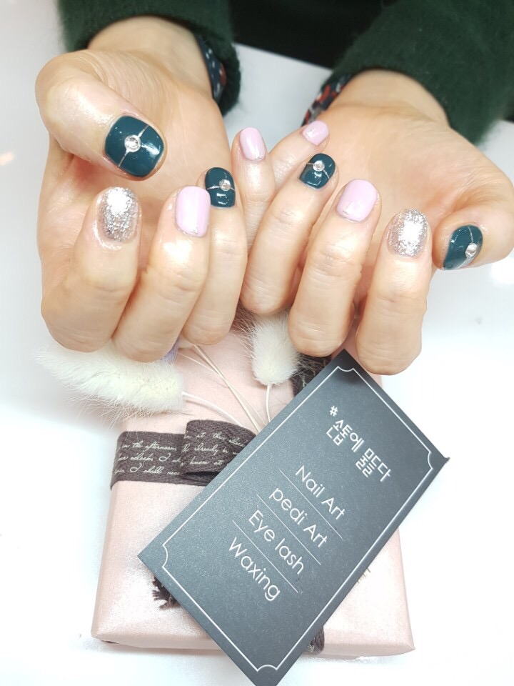 네일에물들다 이미지