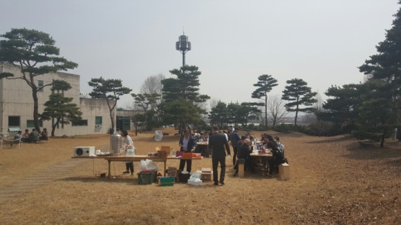 봄날목공소 이미지