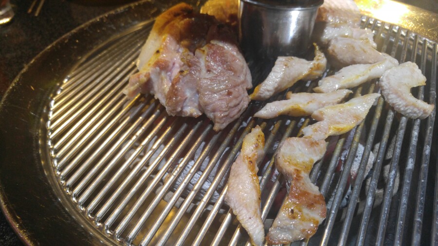 홍돼지 이미지