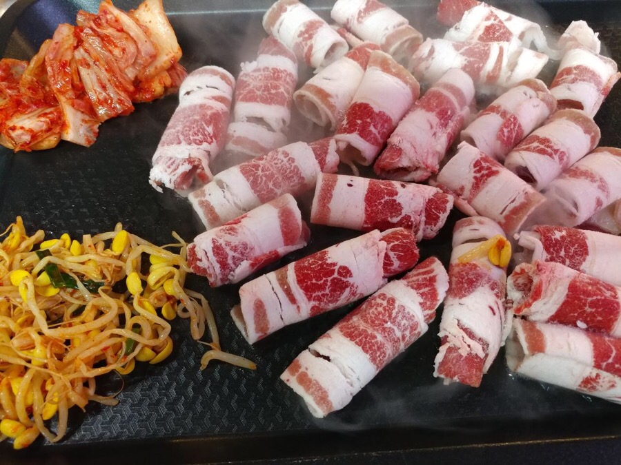 황금돈돼지 이미지