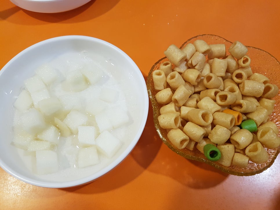 신통치킨 이미지