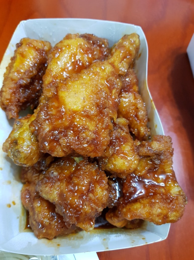 맥시두마리치킨 이미지