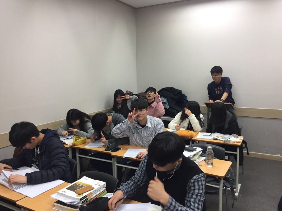 금촌고등학교 이미지