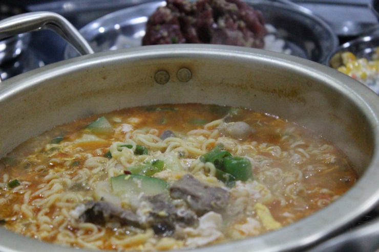 깍뚝연탄구이 이미지