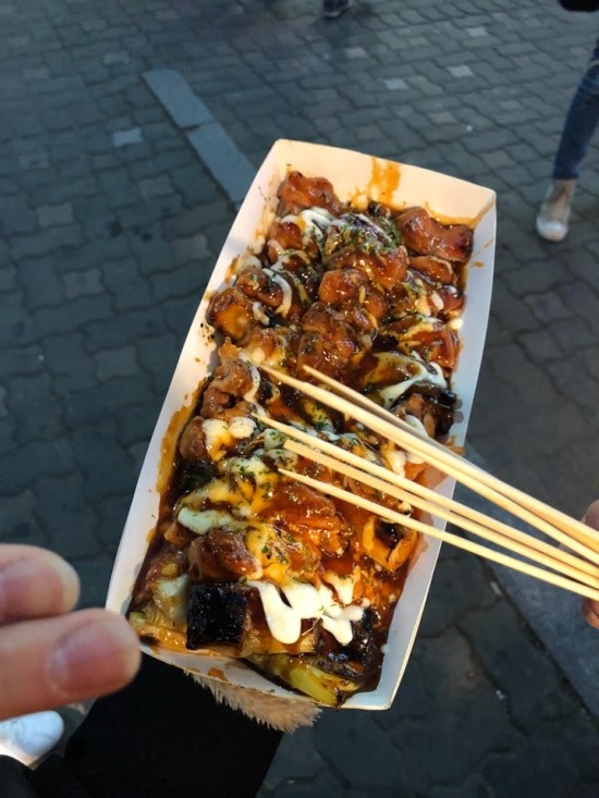 엽기닭꼬치 이미지