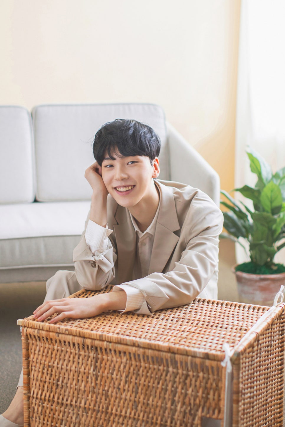 옐로우문 이미지