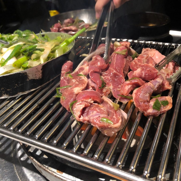 옛날돼지부속집 이미지