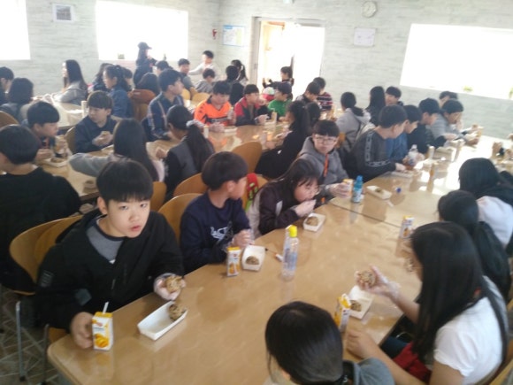 봄내초등학교 이미지