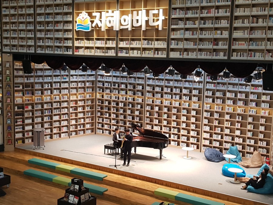 카페 옴니버스 이미지