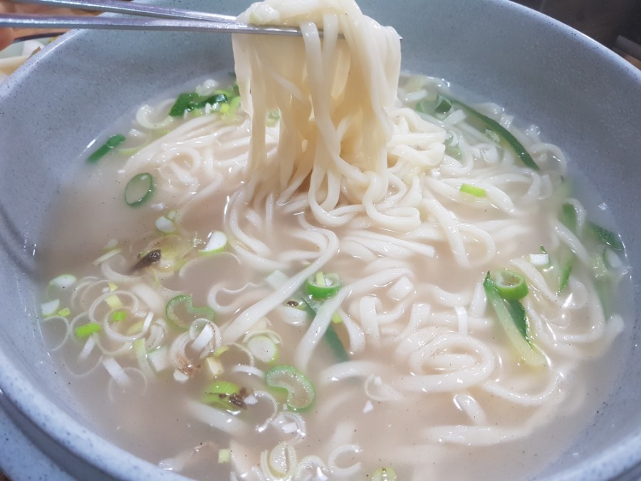 용문칼국수 이미지
