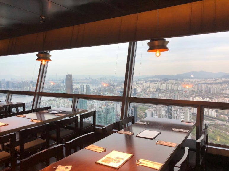 사대부집곳간한식부페 이미지