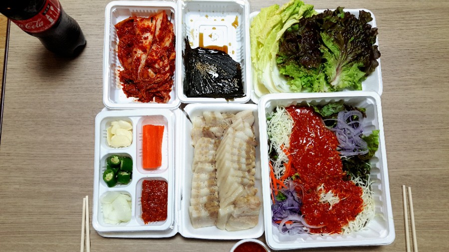 이조한방왕족발 이미지