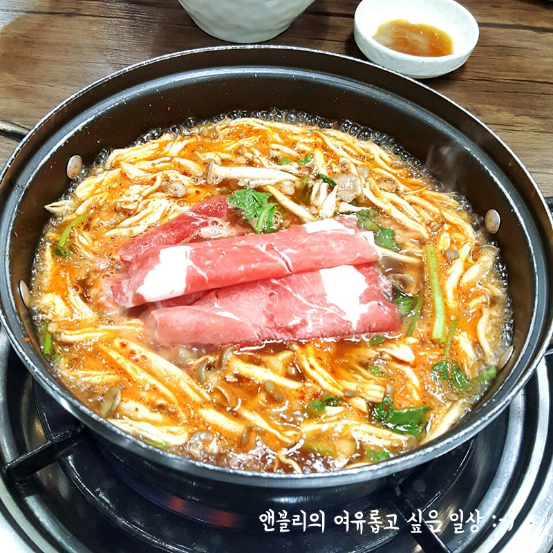 빨간도깨비샤브샤브손칼국수 이미지