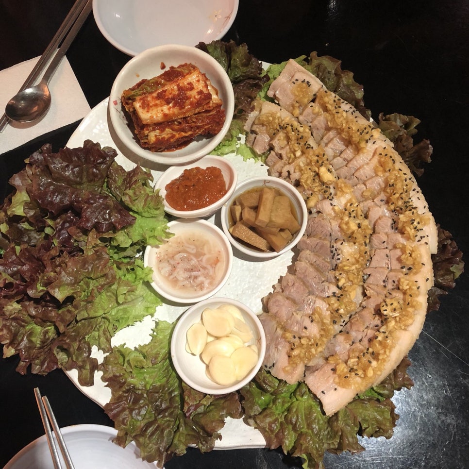 유림손칼국수마늘보쌈 이미지