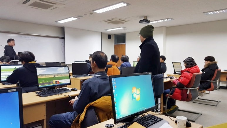 드론마스터아카데미 이미지