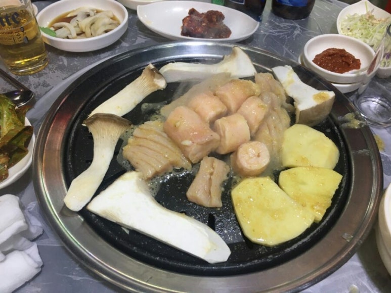 멕코이치킨 이미지