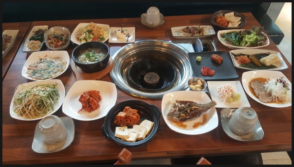두툼한고깃집 이미지