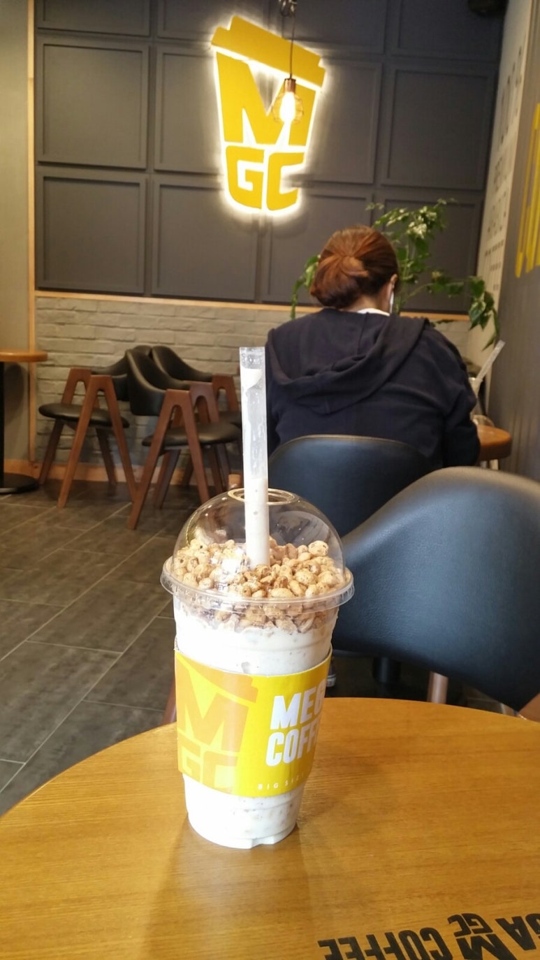 메가커피동소문점 이미지