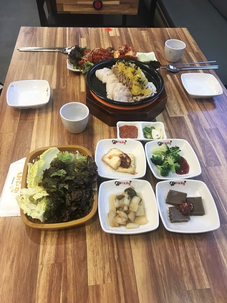 돈통마늘보쌈 안산시청점 이미지