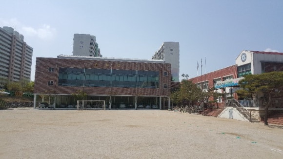 감천초등학교 이미지