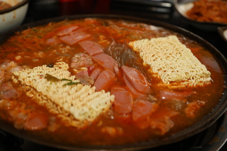 신의주부대찌개 이미지