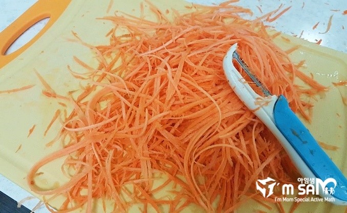 퐁퐁 꼬마김밥 이미지