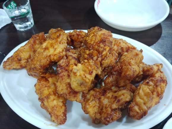 동큐치킨 이미지