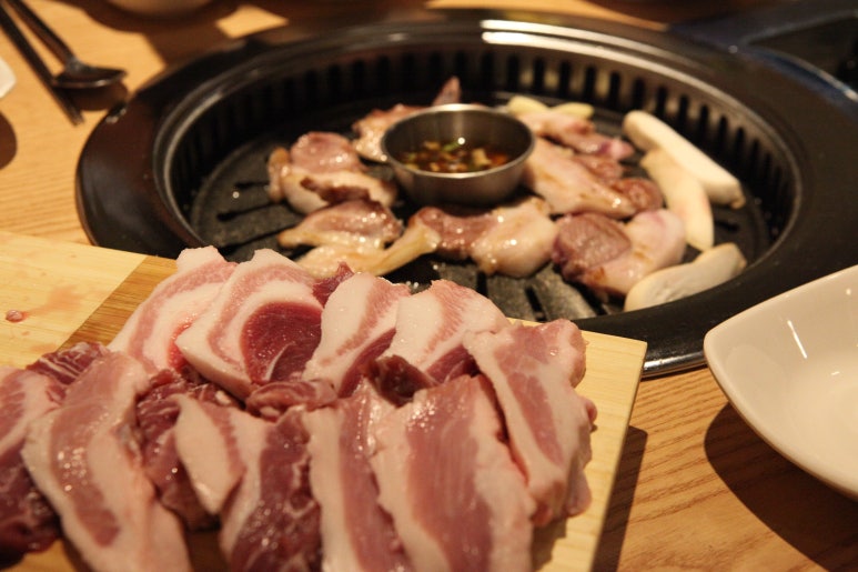 # 곱창&뒷고기 이미지
