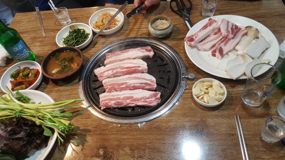 돼지꿈꾸는집 이미지