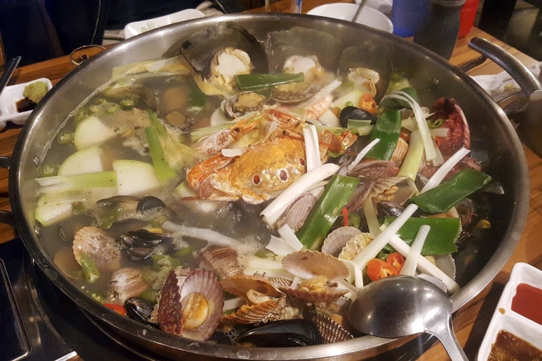 숙이네조개전골 이미지