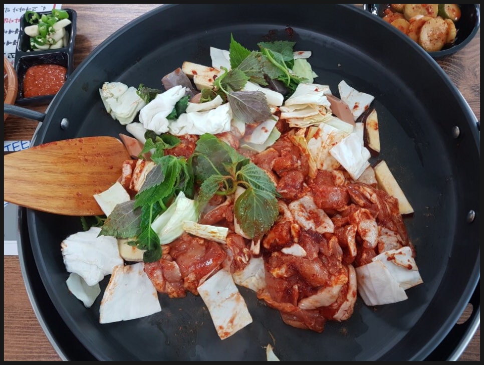 꼬꼬닭갈비 이미지