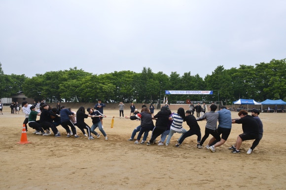 충북보건과학대학교 운동장 이미지
