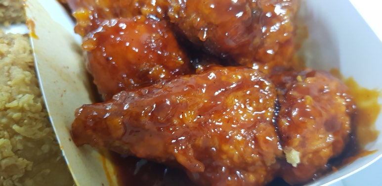 네네치킨신방초원점 이미지