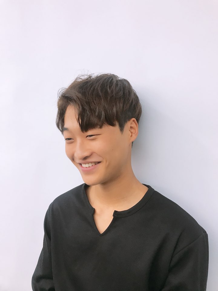 깜장머리 미용실 이미지