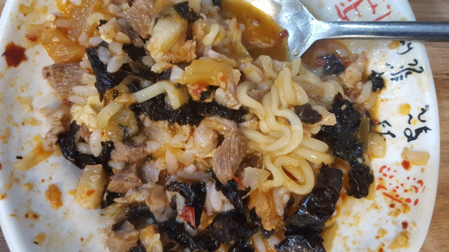 양푼이통돼지김치찌개 이미지