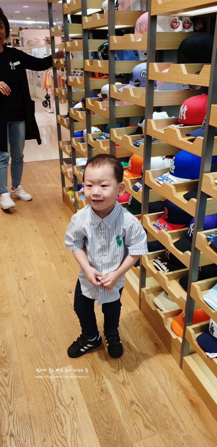 뉴발란스롯데노원 이미지