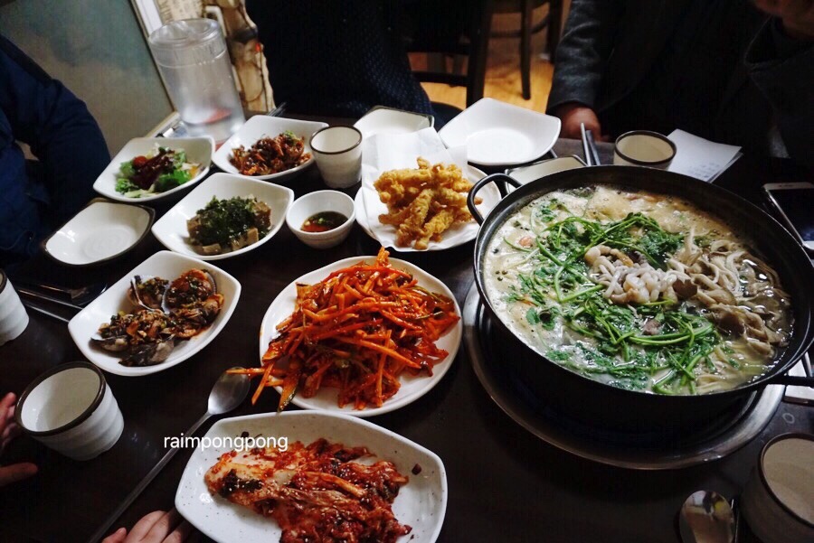 복어칼국수 이미지