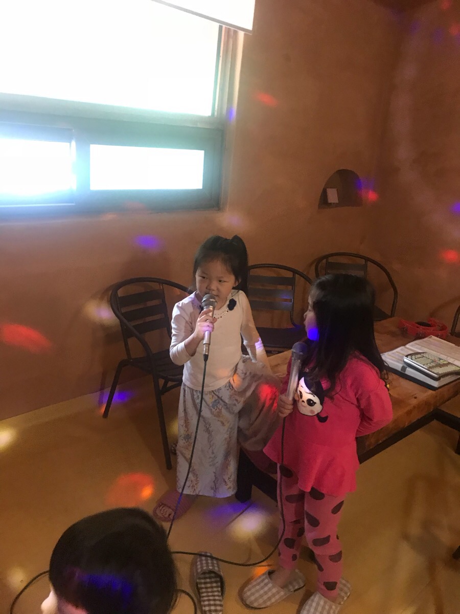 숲속의쉼터 이미지