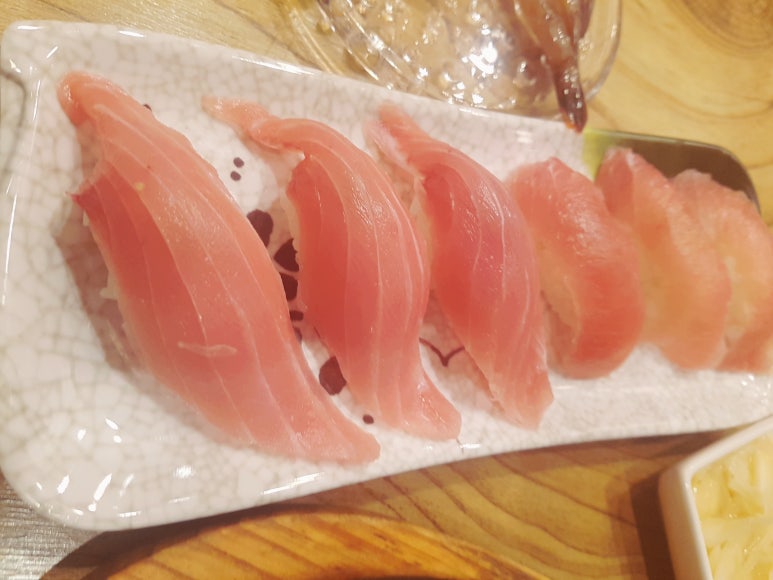 돌참치 이미지